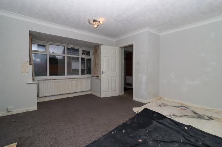 4 bedroom Detached house to let in Wright Lane, Oadby, LE2