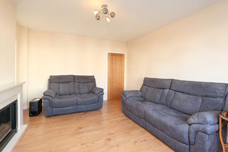 2 bedroom Semi-detached bungalow for sale in Foxhunter Drive, Oadby, Leicester, LE2