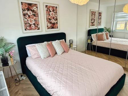 3 bedroom Semi-detached house for sale in Kendrick Drive, Oadby, Leicester, LE2