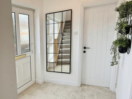 3 bedroom Semi-detached house for sale in Kendrick Drive, Oadby, Leicester, LE2