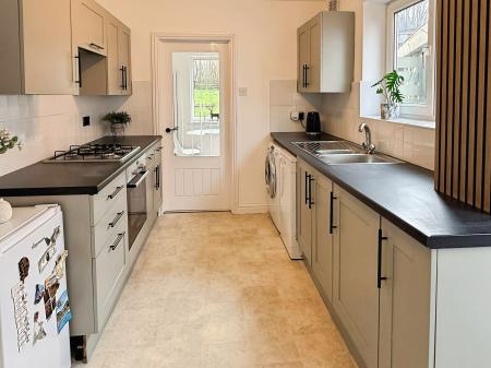 3 bedroom Semi-detached house for sale in Kendrick Drive, Oadby, Leicester, LE2