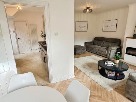 3 bedroom Semi-detached house for sale in Kendrick Drive, Oadby, Leicester, LE2