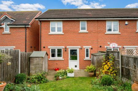 3 bedroom End of terrace house for sale in Bayleys Close, Empingham