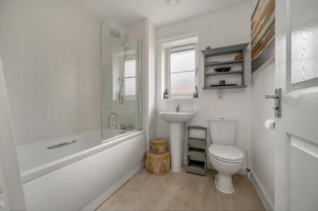 3 bedroom End of terrace house for sale in Bayleys Close, Empingham