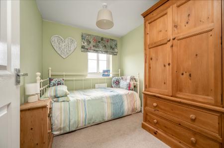 3 bedroom End of terrace house for sale in Bayleys Close, Empingham