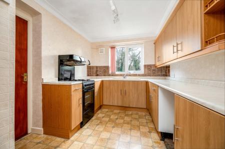 3 bedroom Detached house for sale in Fairfield Close, Langham