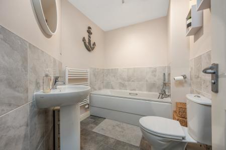 3 bedroom Terraced House for sale in Holbrook Way, Barleythorpe