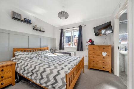 3 bedroom Terraced House for sale in Holbrook Way, Barleythorpe