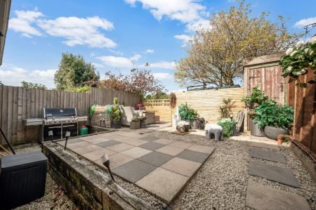 3 bedroom Semi-detached house for sale in Lammas Close, Braunston