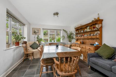 4 bedroom Bungalow for sale in Springfield Way, Oakham