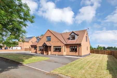4 bedroom Detached house for sale in Twitchbed Lane, Uppingham