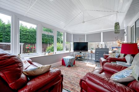 4 bedroom Detached house for sale in Welland Way, Oakham