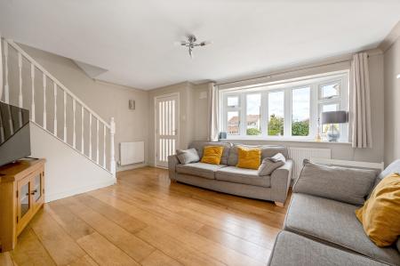 5 bedroom Semi-detached house for sale in Welland Way, Oakham