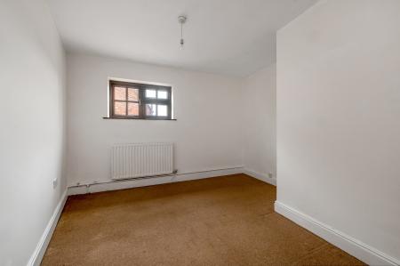 2 bedroom End of terrace house for sale in White Lion Gardens, Oakham