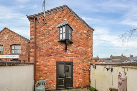 2 bedroom End of terrace house for sale in White Lion Gardens, Oakham