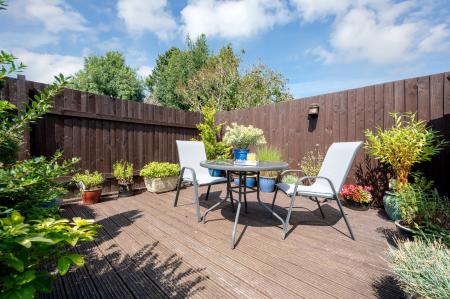 2 bedroom Maisonette for sale in Willow Crescent, Oakham