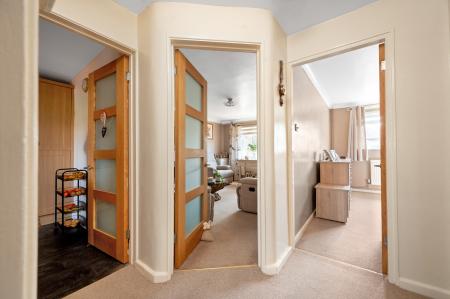 2 bedroom Maisonette for sale in Willow Crescent, Oakham