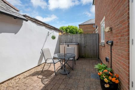 2 bedroom Retirement property for sale in Lodge Stables, Oakham