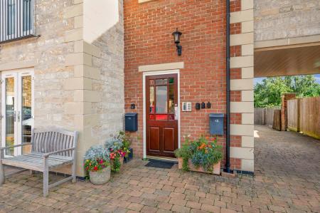 2 bedroom Retirement property for sale in Lodge Stables, Oakham