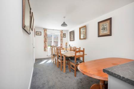 4 bedroom Town house to let in Stud Road, Barleythorpe, Oakham, LE15