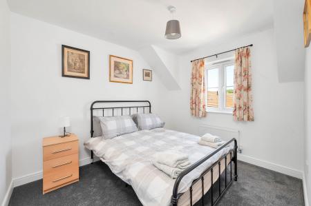 4 bedroom Town house to let in Stud Road, Barleythorpe, Oakham, LE15