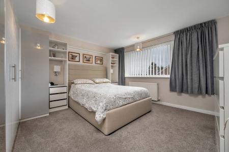 5 bedroom Detached house for sale in Balmoral Road, Oakham
