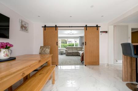 5 bedroom Detached house for sale in Balmoral Road, Oakham