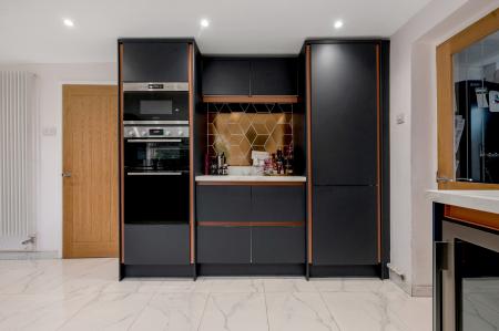 5 bedroom Detached house for sale in Balmoral Road, Oakham