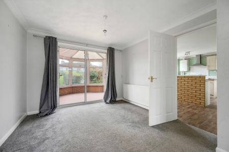 4 bedroom Detached house for sale in Edmonton Way, Oakham