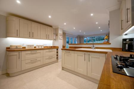 4 bedroom Detached house for sale in Livingstone Close, Oakham