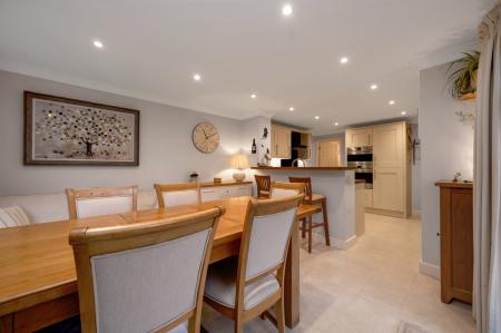 4 bedroom Detached house for sale in Livingstone Close, Oakham