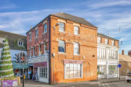 1 bedroom Apartment to let in Burley Corner, High Street, Oakham