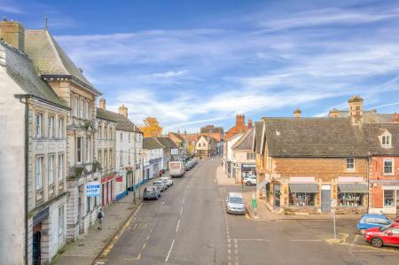 1 bedroom Apartment to let in Burley Corner, High Street, Oakham