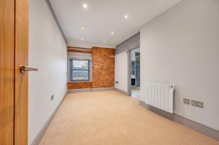 1 bedroom Apartment to let in Burley Corner, High Street, Oakham