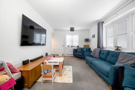 3 bedroom Semi-detached house for sale in Tollesbury Avenue, Barleythorpe