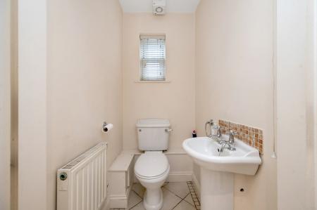 2 bedroom Town house to let in Furley Court, Oakham, LE15