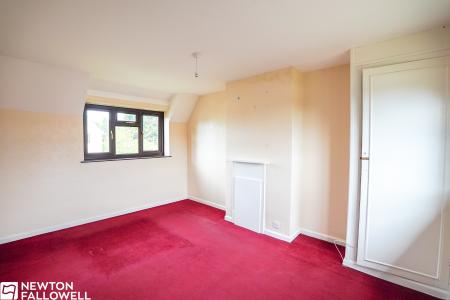 3 bedroom Semi-detached house for sale in Burden Crescent, Retford, DN22