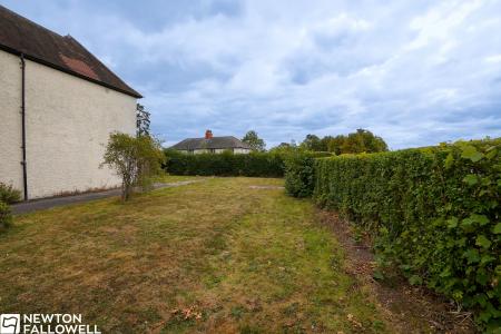 3 bedroom Semi-detached house for sale in Burden Crescent, Retford, DN22