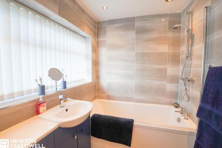 3 bedroom Terraced House for sale in Chestnut Avenue, Retford, DN22