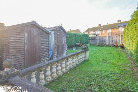 3 bedroom Terraced House for sale in Chestnut Avenue, Retford, DN22