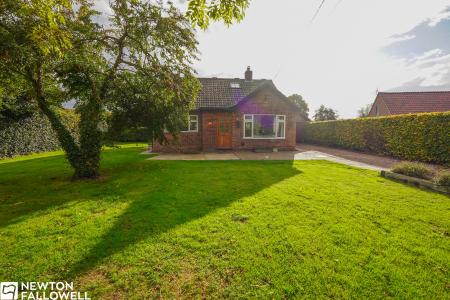 3 bedroom Bungalow for sale in Church Lane, Gamston, DN22