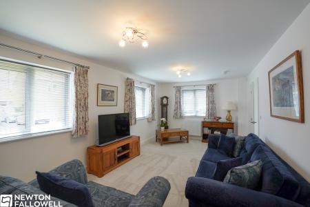 4 bedroom Detached house for sale in Forester Gardens, Retford, DN22