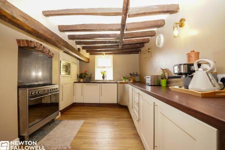 4 bedroom Detached house for sale in Great North Road, Gamston, DN22