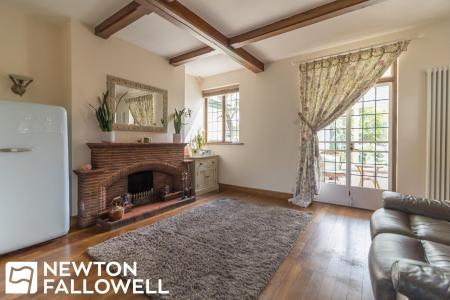 5 bedroom Detached house for sale in Hallcroft Road, Retford, DN22