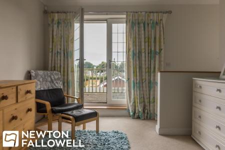 5 bedroom Detached house for sale in Hallcroft Road, Retford, DN22