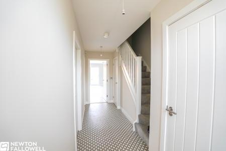 4 bedroom Semi-detached house for sale in Elkesley