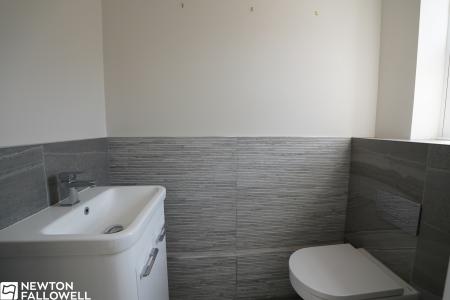 4 bedroom Semi-detached house for sale in Elkesley