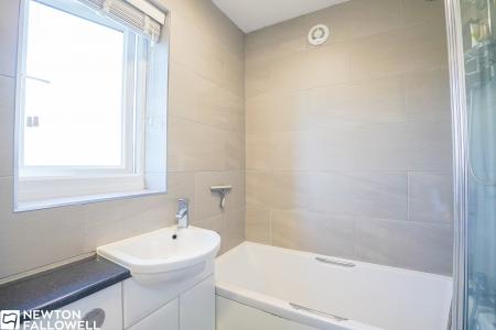 3 bedroom End of terrace house for sale in High Street, Retford, DN22