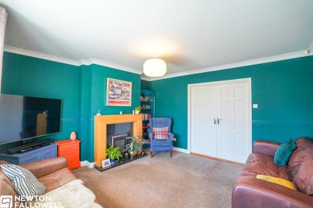 3 bedroom End of terrace house for sale in High Street, Retford, DN22