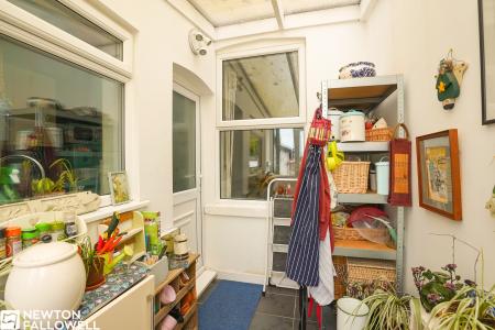 2 bedroom Terraced House for sale in Hind Street, Retford, DN22